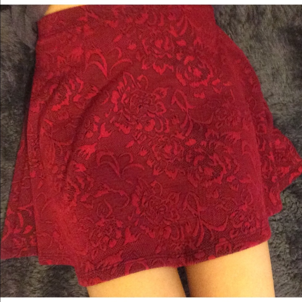 🌹Lovely Floral Textured Skirt